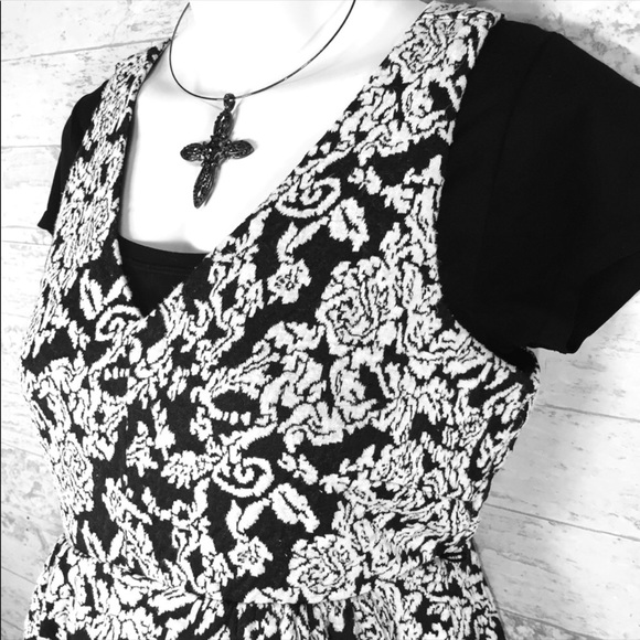 Motherhood Maternity Empire Black/White MIDI Dress Sz M XC - Picture 3 of 8